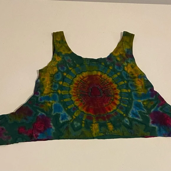 Green Tie-Dye Om Symbol Crop Tank Top - Picture 5 of 5